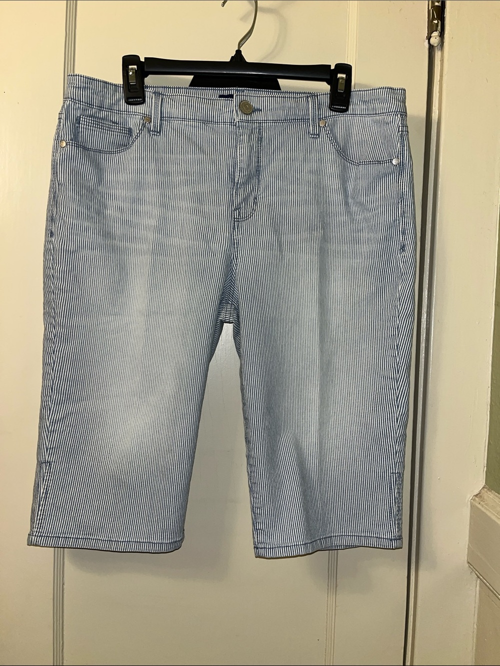 Bandolino “Riley” Light Blue and White Striped Cropped Jeans Shorts
